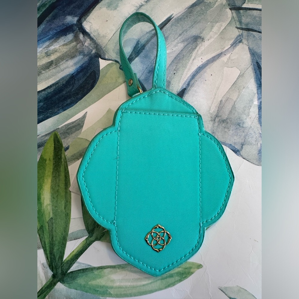 Kendra Scott luggage tag - Green NWT